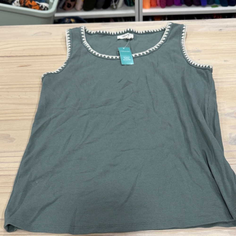 Woven Heart Olive Green Tank with Cream Zigzag Trim
